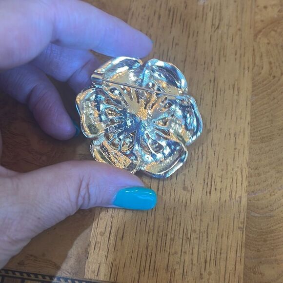 PEARL FROSTED Brooch!  - Picture 14 of 16